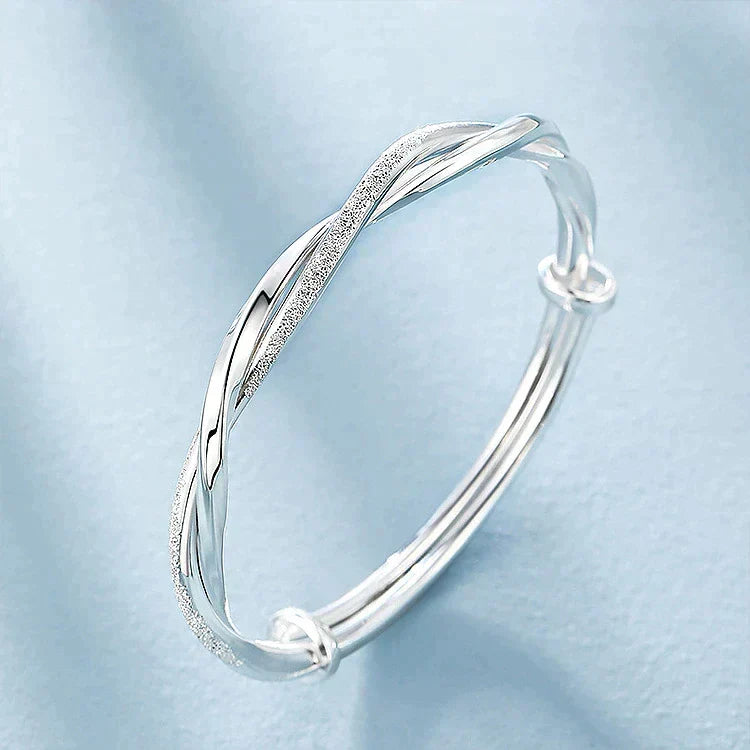 Carrie gedraaide zilveren armband
