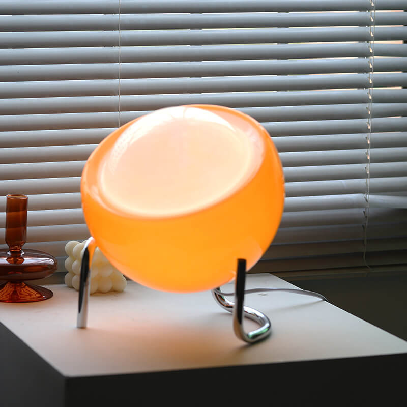 Moderne oranje glazen tafellamp