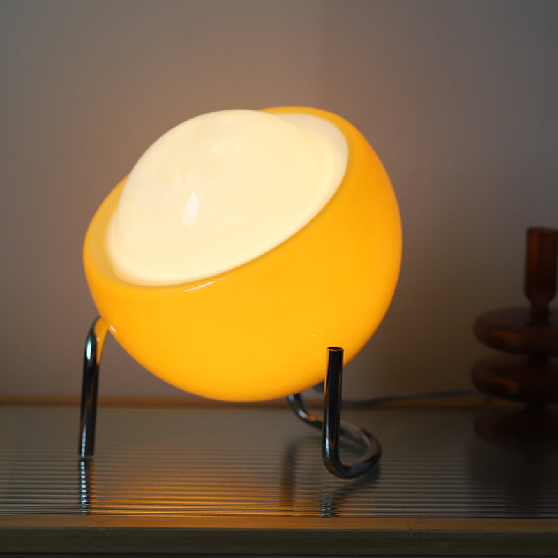 Moderne oranje glazen tafellamp