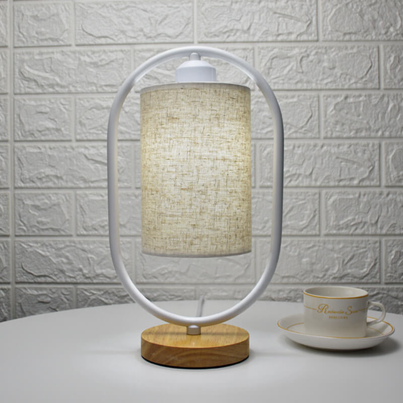 Lumio stoffen tafellamp met houten details