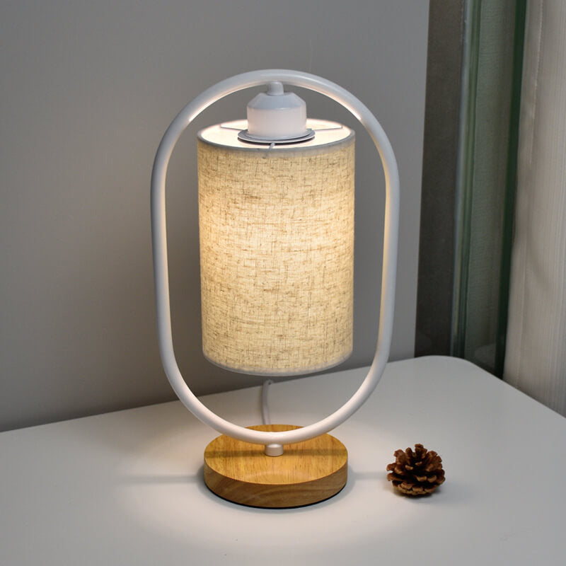 Lumio stoffen tafellamp met houten details