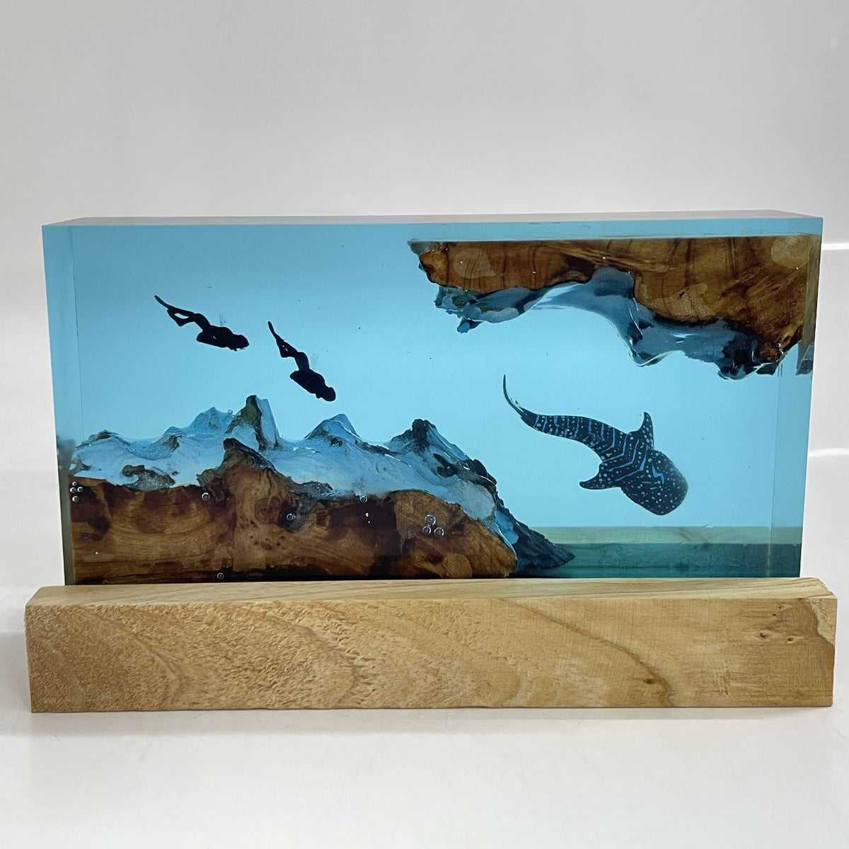 WhaleGlow handgemaakte resin tafellamp