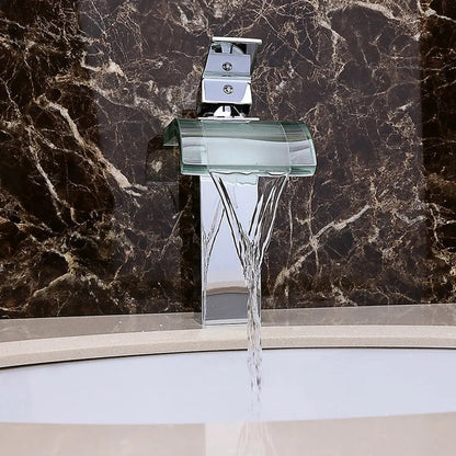 AquaCascade elegante waterval kraan