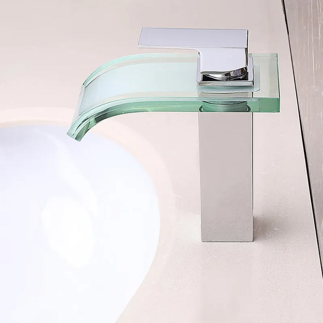 AquaCascade elegante waterval kraan