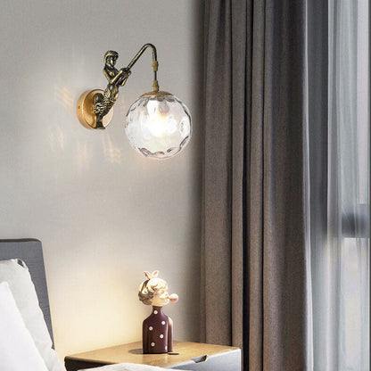 Moderne wandlamp met glazen kap