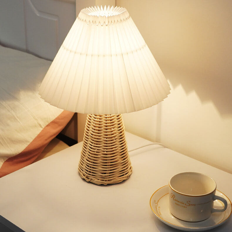 Lumio rattan tafellamp