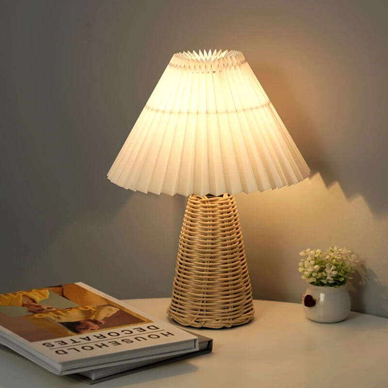 Lumio rattan tafellamp