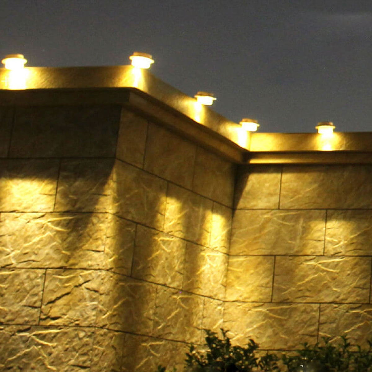 Lumio industriële solar wandlamp