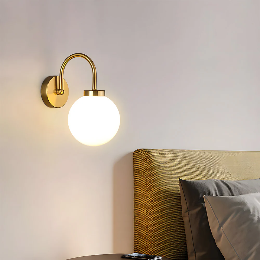 Licinia vintage wandlamp met glazen bol