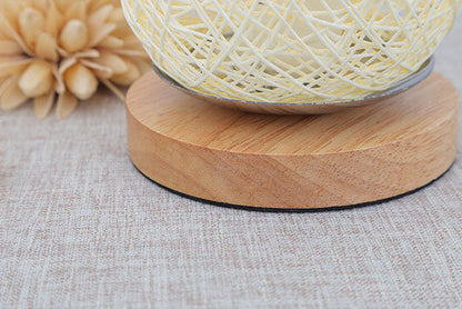 Lumio rotan tafellamp