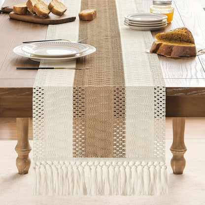 Boho gehaakt tafelkleed met kwastjes