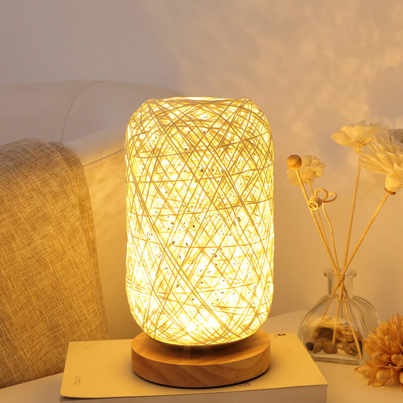 Lumio rotan tafellamp