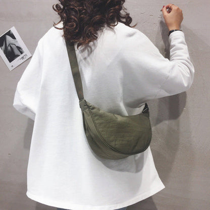 Ruime nylon schoudertas dames