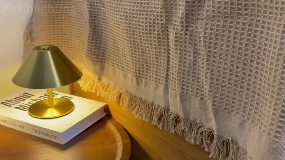 Draadloze metalen tafellamp oplaadbaar