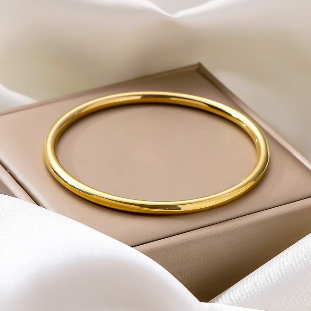 Minimalistische hoogglanzende ronde armband