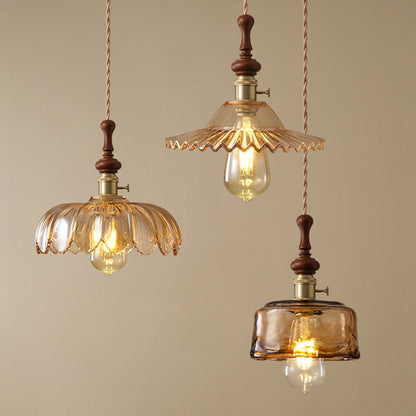 Franse Glazen Hanglamp met Houten Detail