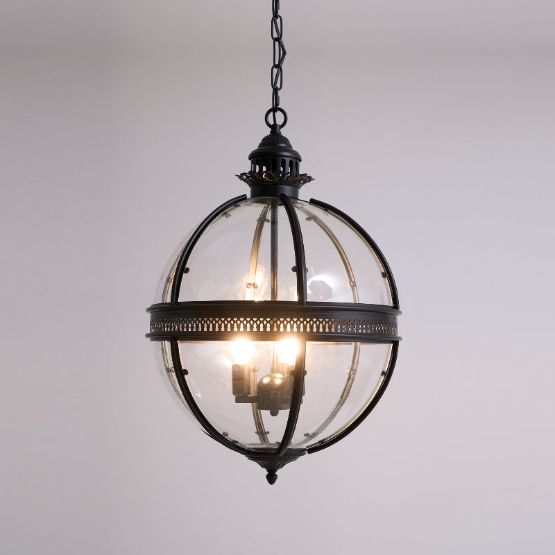 Glazen hanglamp met metalen behuizing