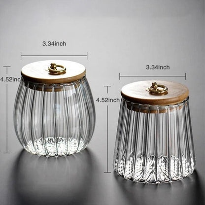 Glazen opbergpot met houten deksel