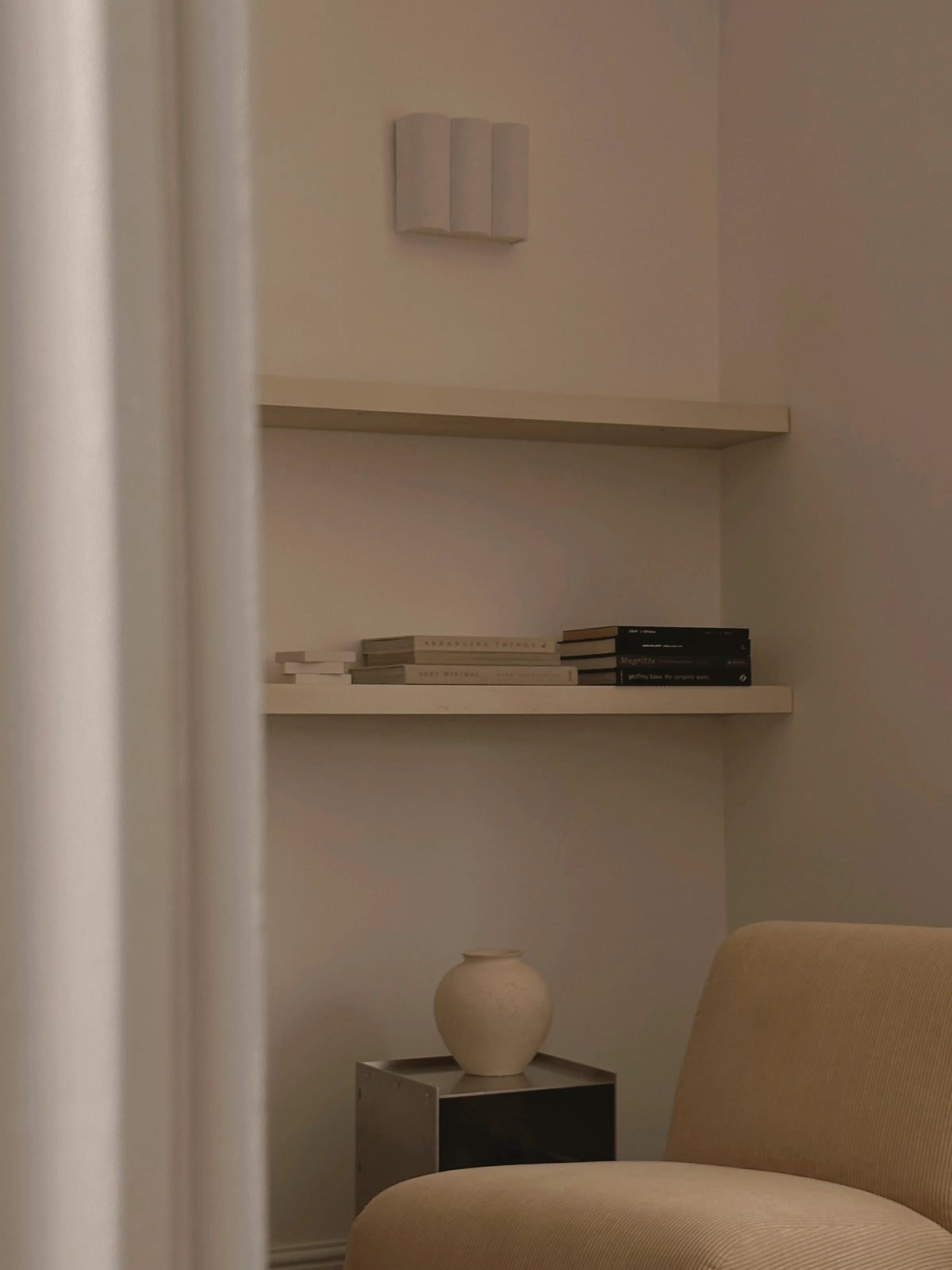 Folia gecanneleerde linnen wandlamp