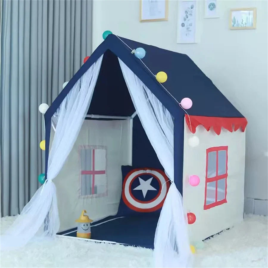 Huisvormige kinderspeeltent met gordijnen