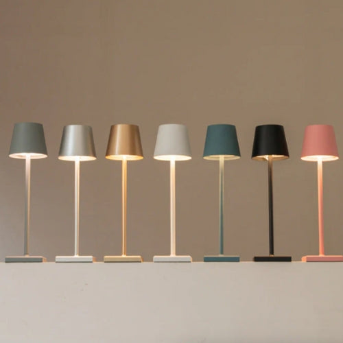 Dimbare LED tafellamp met drie lichtstanden