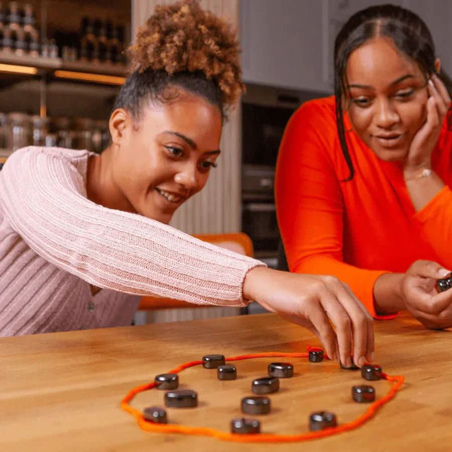 Magnetisch behendigheidsspel voor twee spelers