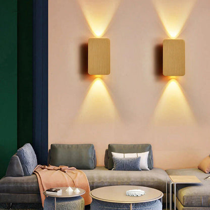 Minimalistische aluminium LED wandlamp