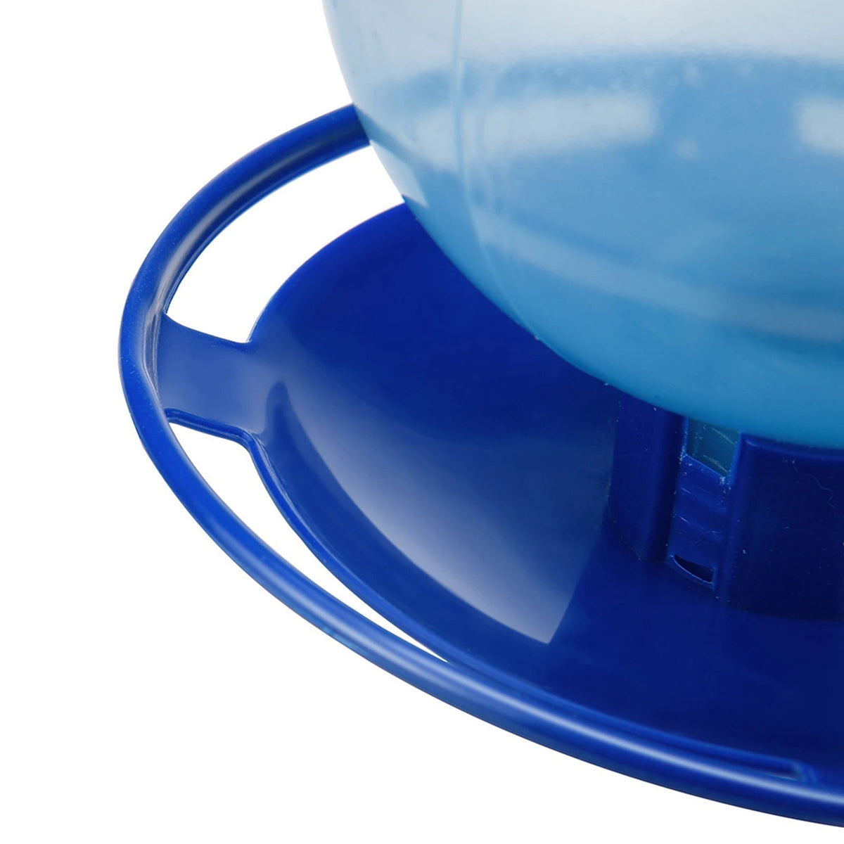 Druppelvormige hangende vogeldrinkbak