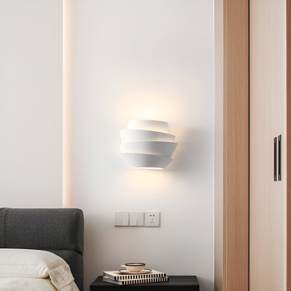 Scandinavische wandlamp met dubbele lichtpunten