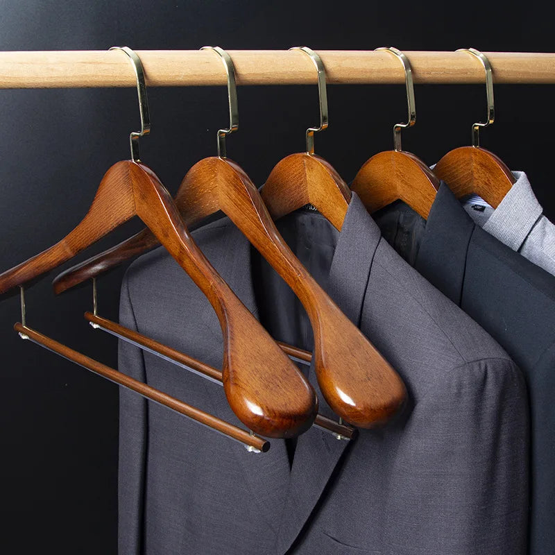 Navando brede houten kleerhanger