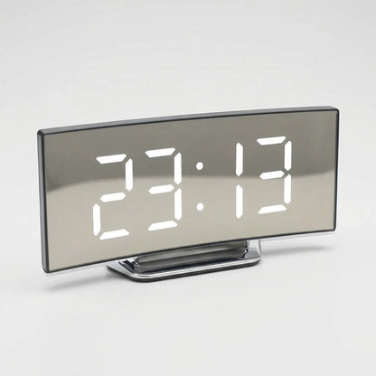 Navando digitale wekker met gebogen LED-display
