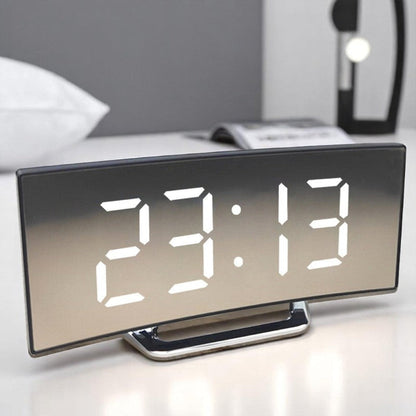 Navando digitale wekker met gebogen LED-display