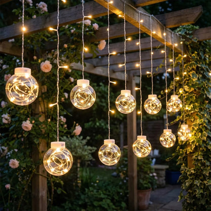 Hangende LED-Lichtslinger Met Bollen