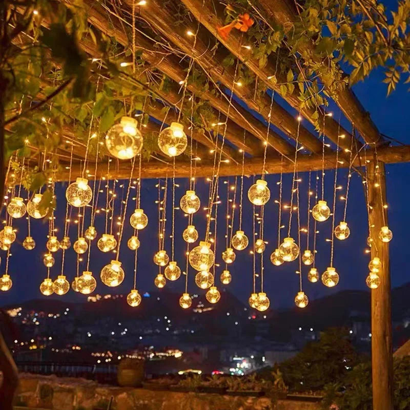 Hangende LED-Lichtslinger Met Bollen
