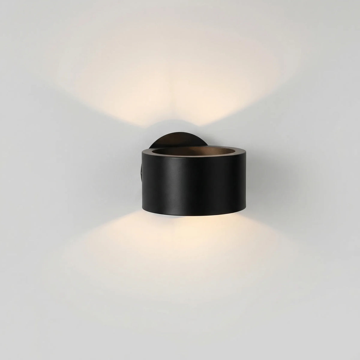 Navando cilindrische wandlamp