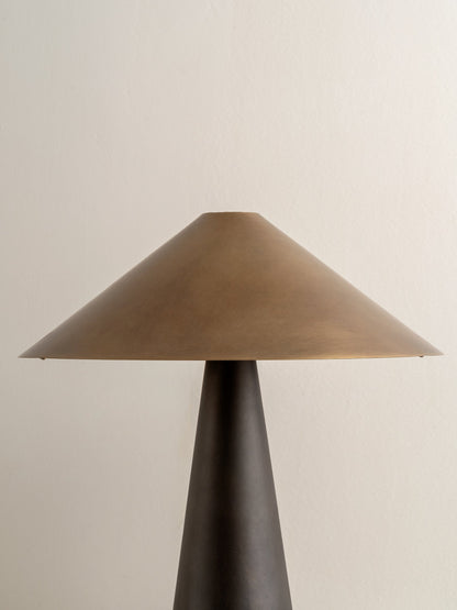 Koperen tafellamp met bronzen basis