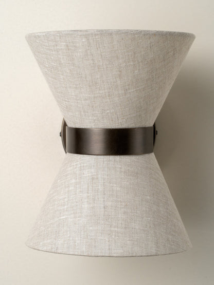 Linnen Wandlamp met Bronzen Armatuur