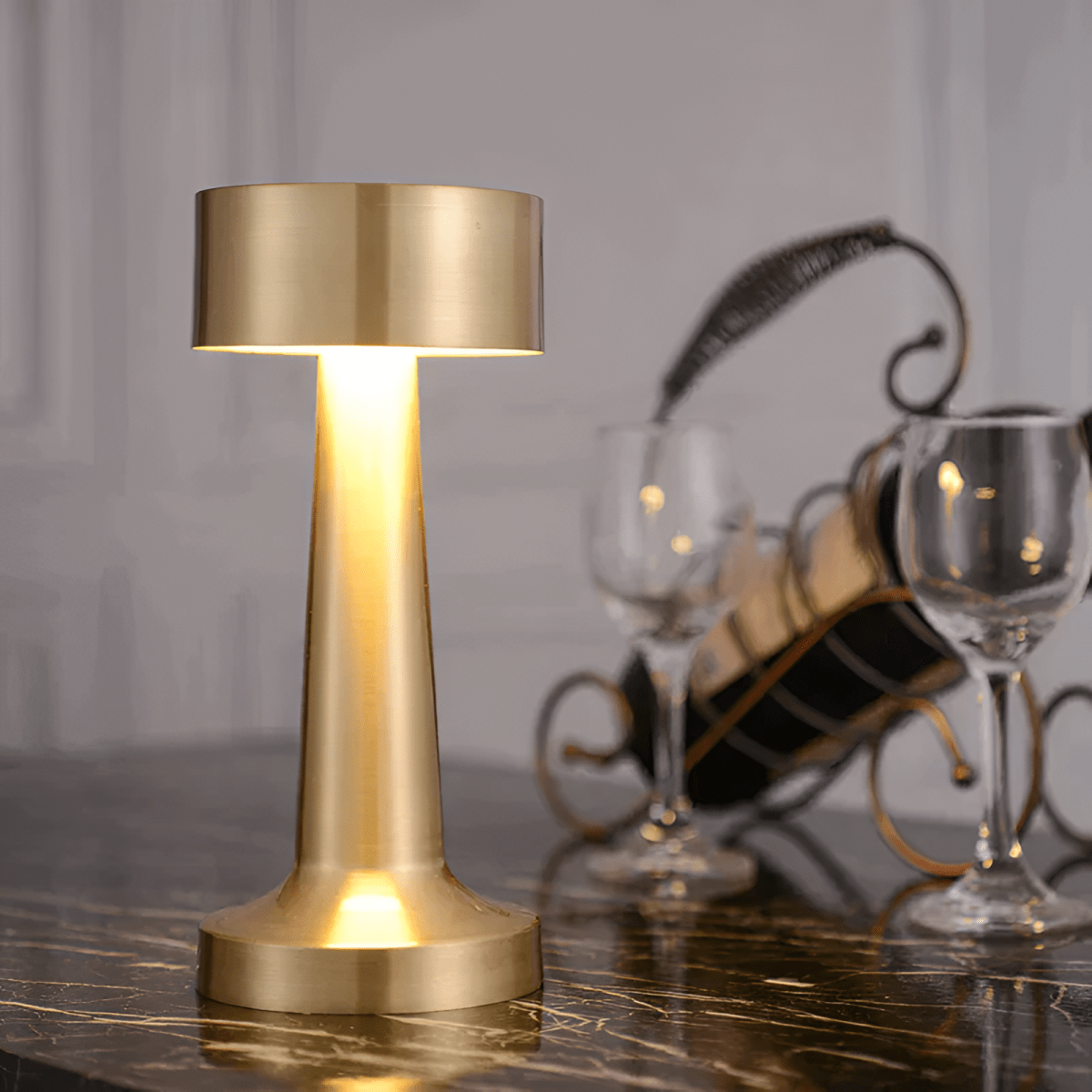 LumiQi LED tafellamp met draadloze oplader
