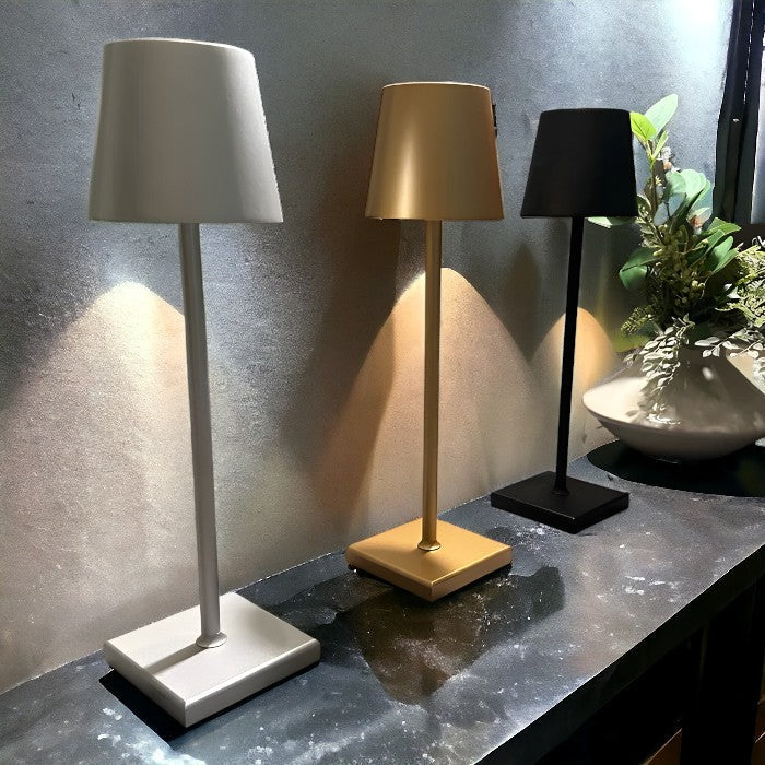 Dimbare LED tafellamp met drie lichtstanden