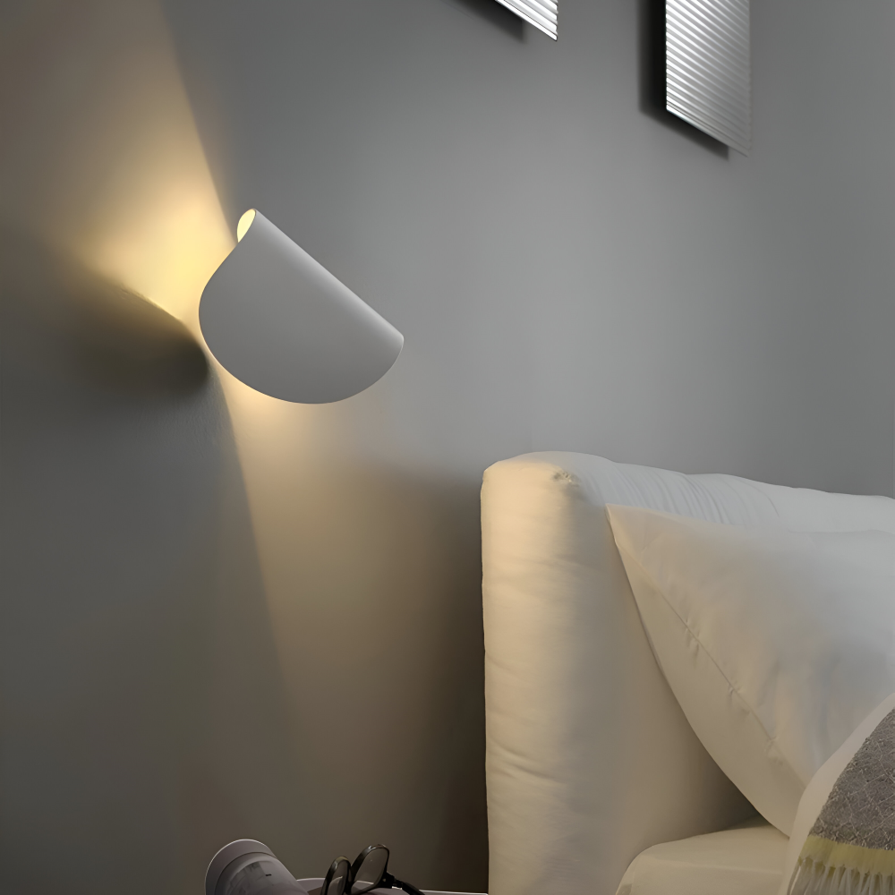 Draaibare metalen wandlamp met LED