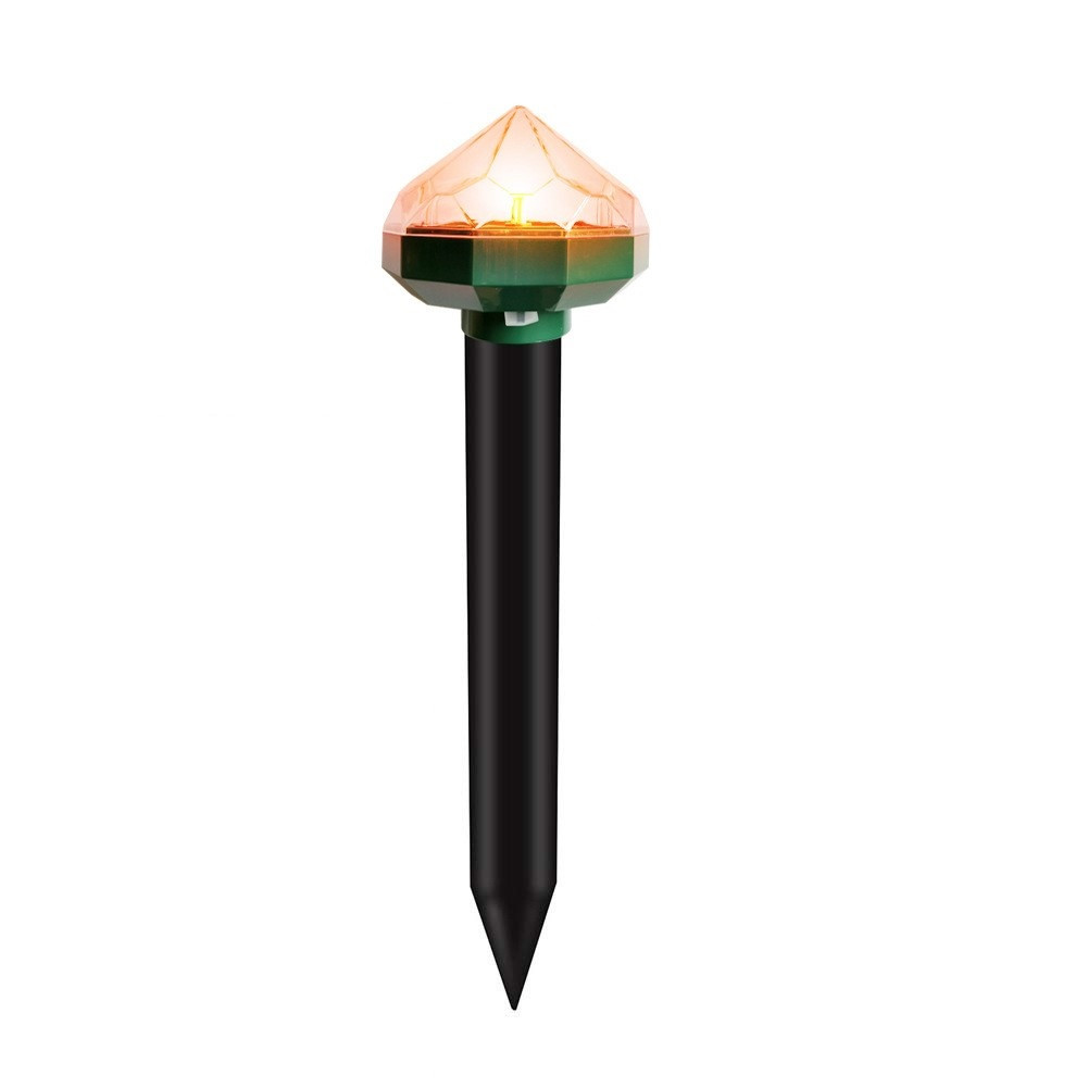 Navando ultrasone dierenverjager op zonne-energie