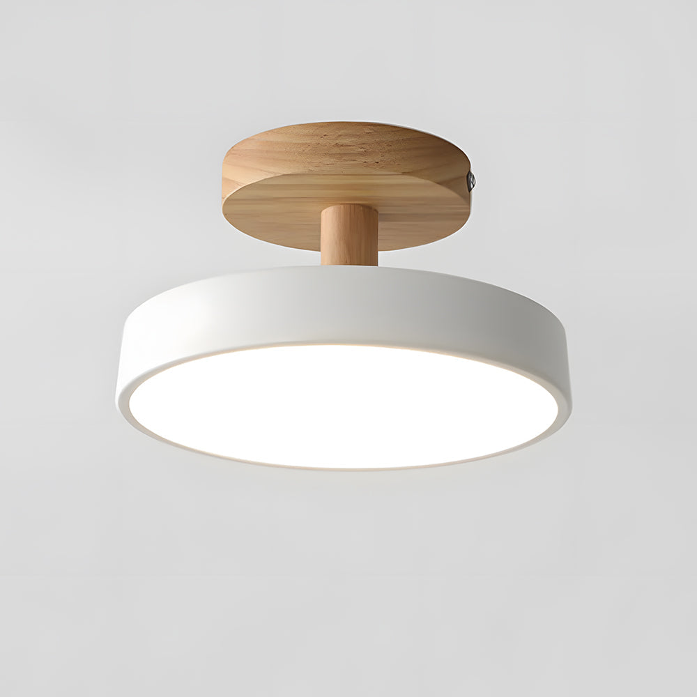 Scandinavische plafondlamp met houten basis
