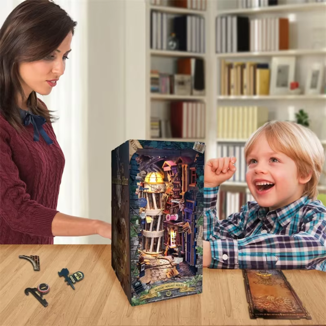 MysticBook doe-het-zelf houten boekenhoek