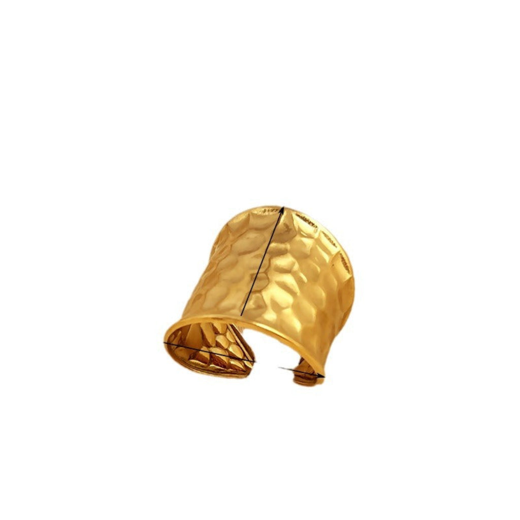 Brede Gehamerde Watergolf Ring