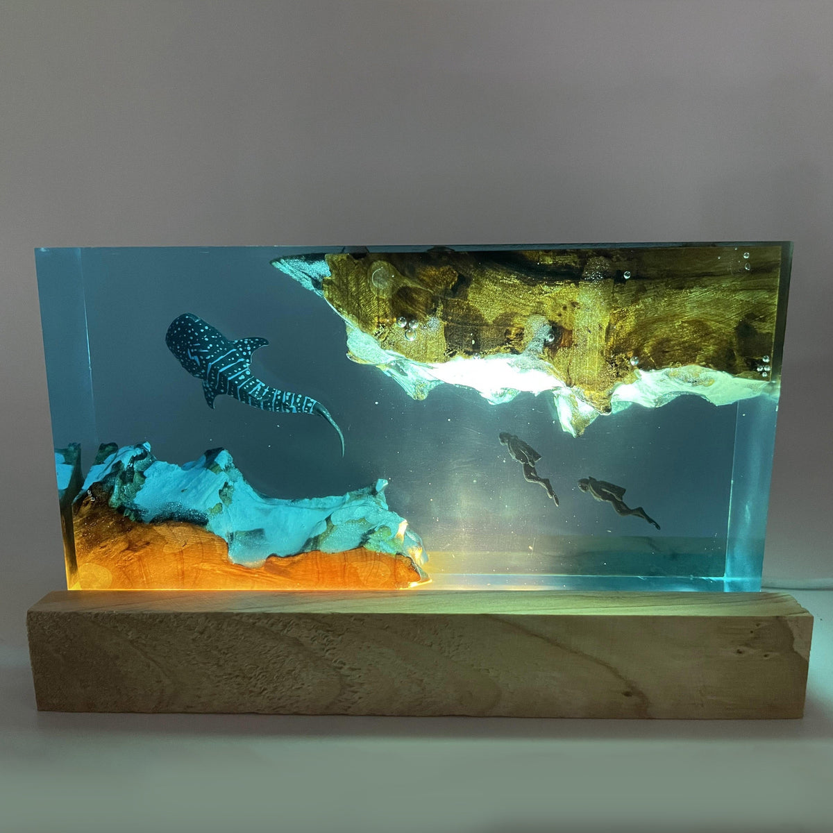 WhaleGlow handgemaakte resin tafellamp