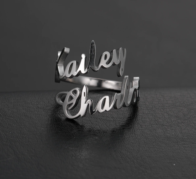 RingCrown gepersonaliseerde naamring