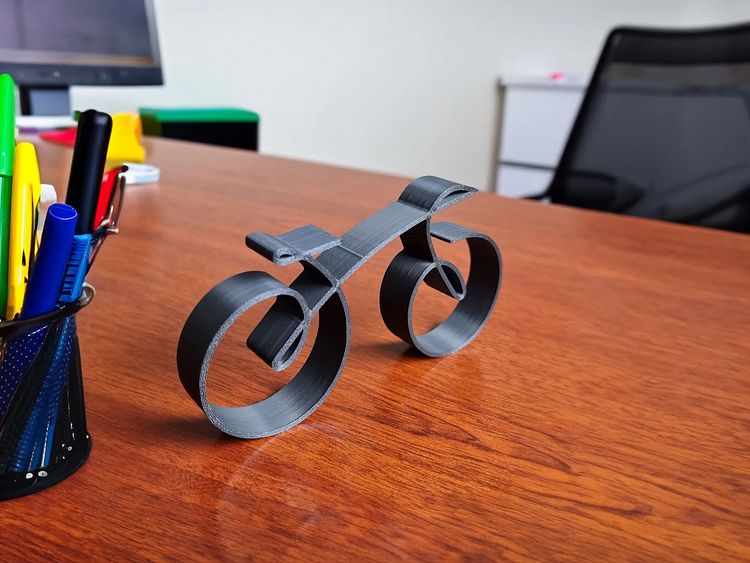 Lumio minimalistische metalen fietssculptuur