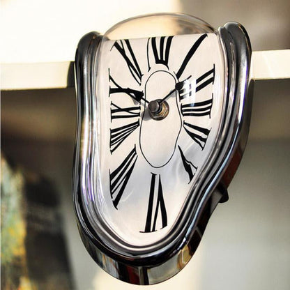 SurrealClock smeltende tafelklok